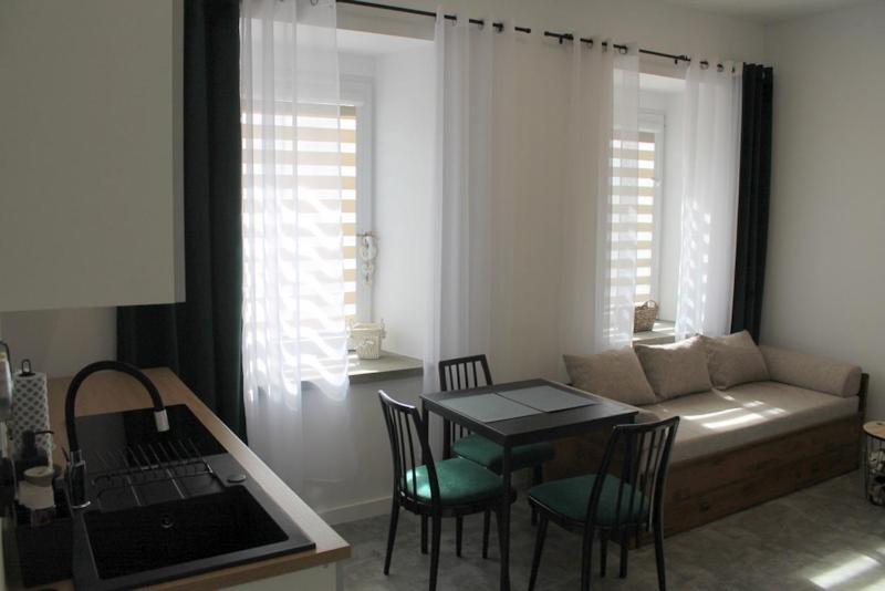 Apartament Z Historia Jelenia Gora Exterior photo