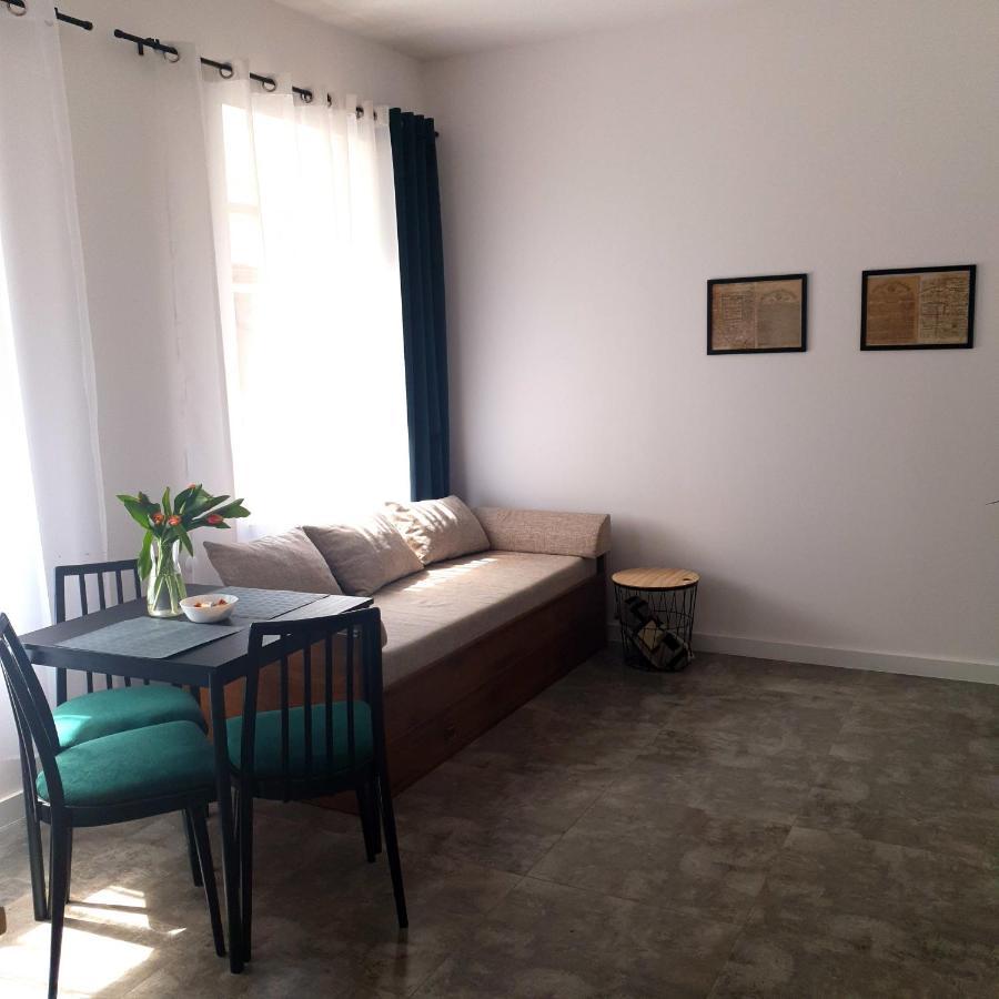 Apartament Z Historia Jelenia Gora Exterior photo