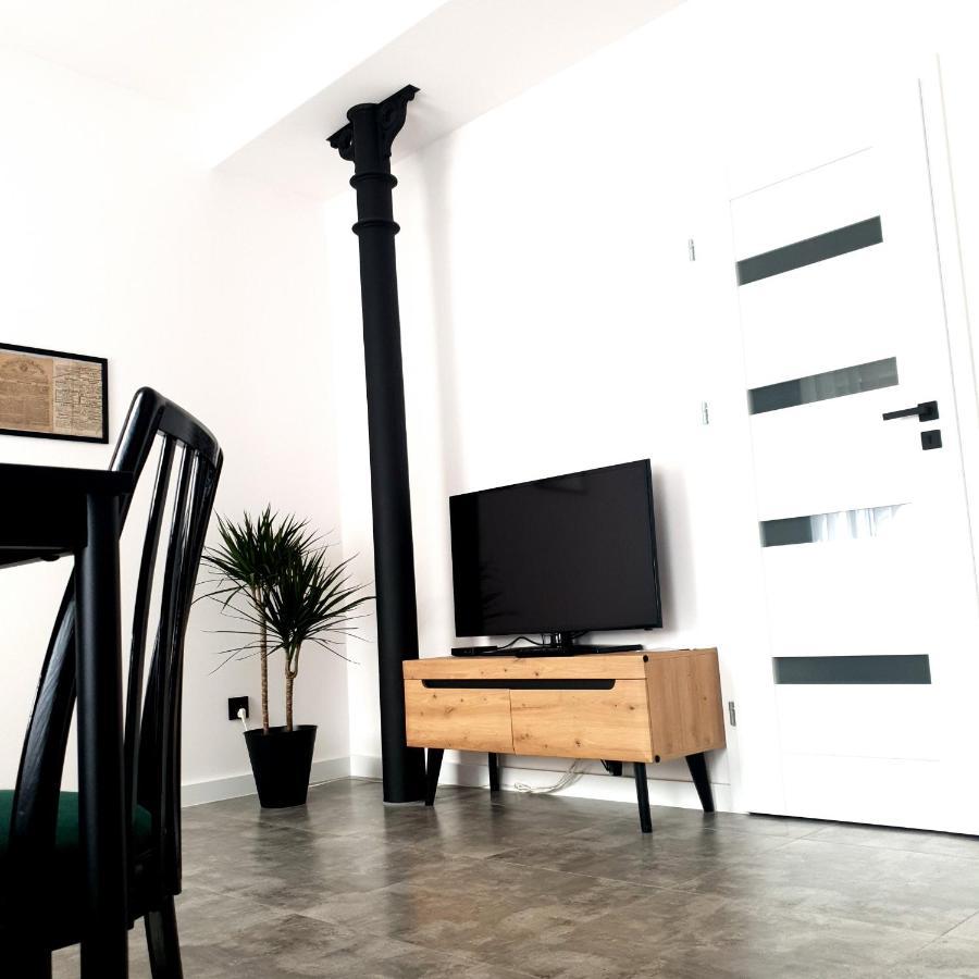 Apartament Z Historia Jelenia Gora Exterior photo